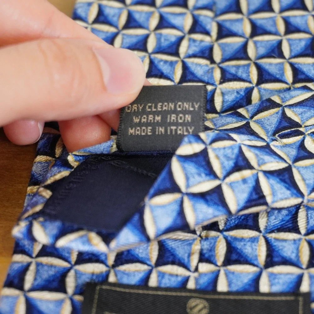 Ermenegildo Zegna Necktie Blue Geometric Silk Made in Italy 4x59 READ